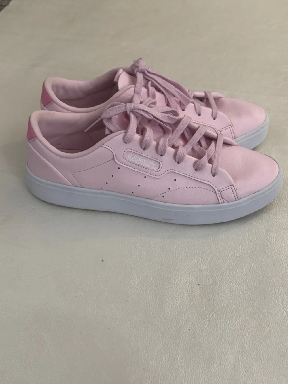 Adidas Light baby Pink Women's Low-Top Casual Sneakers